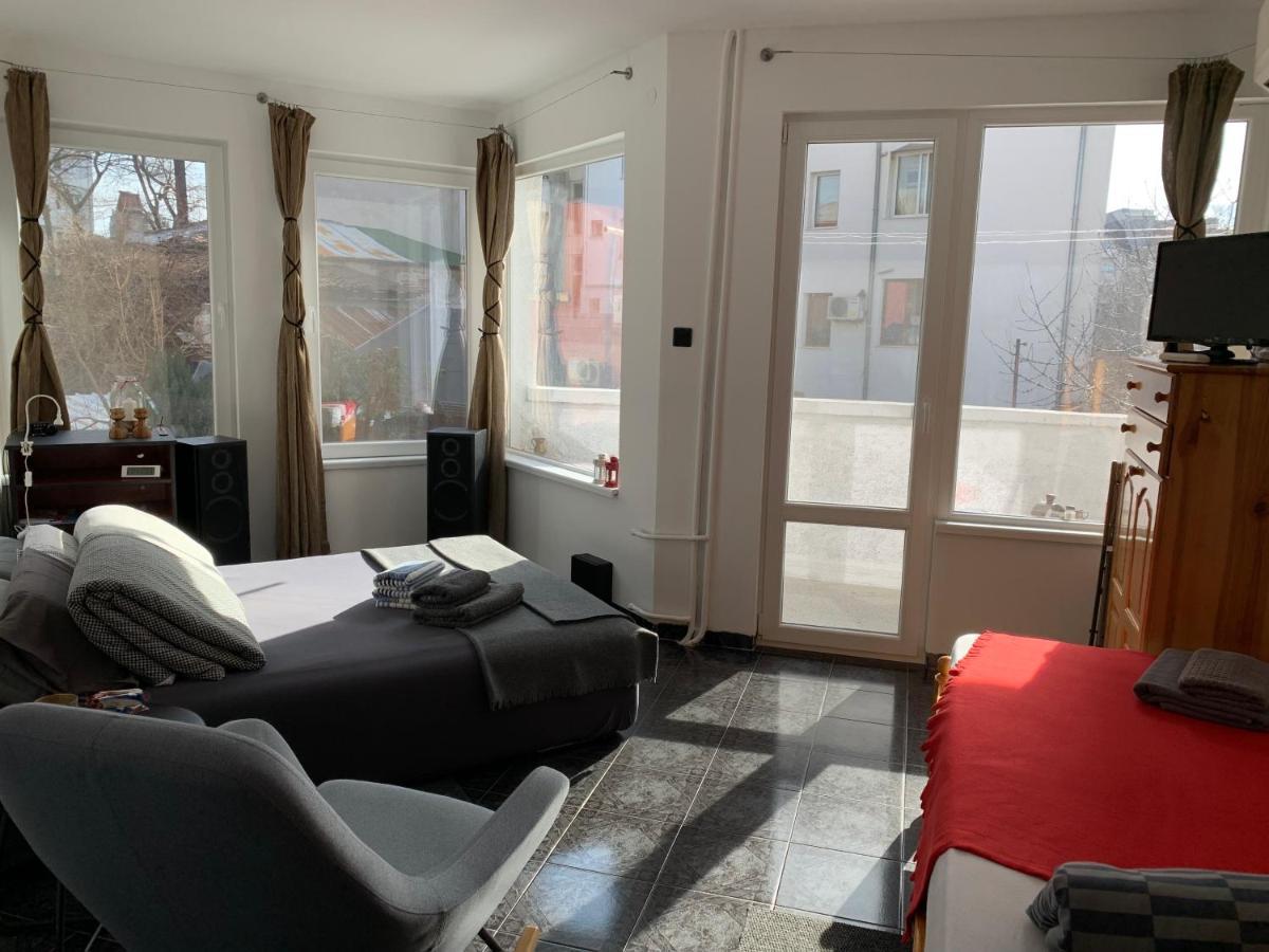 Modern Flat Near Downtown Plovdiv Lejlighed Eksteriør billede